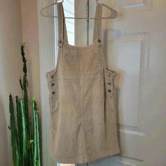 American Eagle Outfitters Dresses & Skirts - American Eagle Corduroy Beige Jumper, Sz S